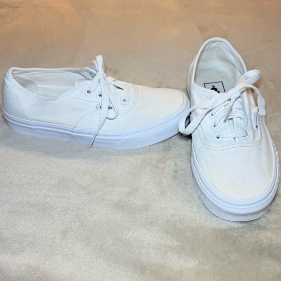 Vans Classic White Lace-Up Sneakers - Picture 2 of 8
